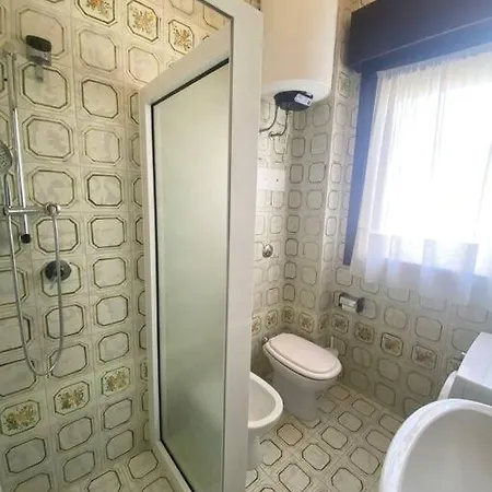 I Bagni 36 - Piazza Marconi Fronte Mare Con Piscina - Immobil Relax Lido di Jesolo