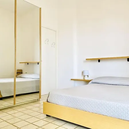 I Bagni 36 - Piazza Marconi Fronte Mare Con Piscina - Immobil Relax Apartmán *